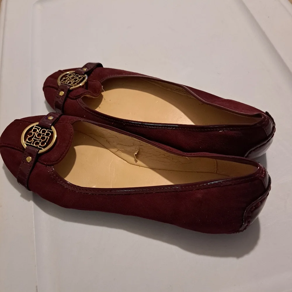 Liz Claiborne Flex Burgundy Suede Flat Shoe, 9M